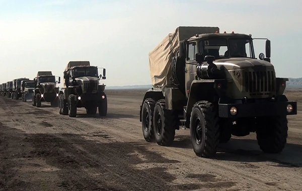 Артиллерийские подразделения выполняют боевые стрельбы - ВИДЕО