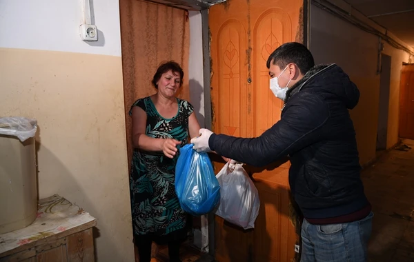 “Azərişıq” və Dövlət Komitəsi tərəfindən aztəminatlı ailələrə yardım paylanıb - FOTO