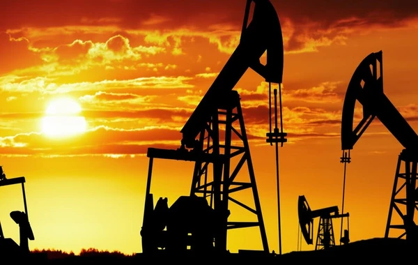 "Brent" nefti 8%, WTI 23%-ə yaxın bahalaşıb