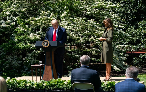 Мелания Трамп впервые за месяц появилась на публике - ФОТО