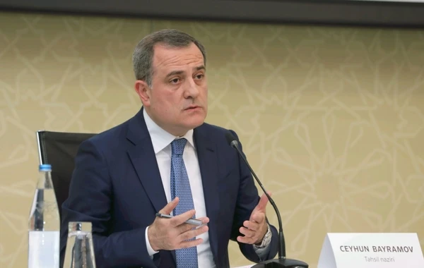 Ceyhun Bayramov: Gələcəkdə distant təhsil daha geniş tətbiq olunacaq