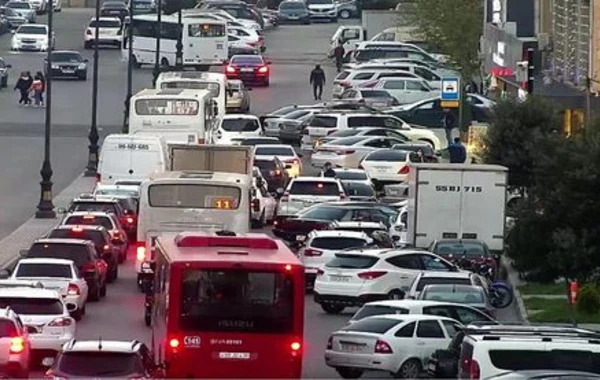 В Баку вновь будут штрафовать за незаконную парковку - ФОТО