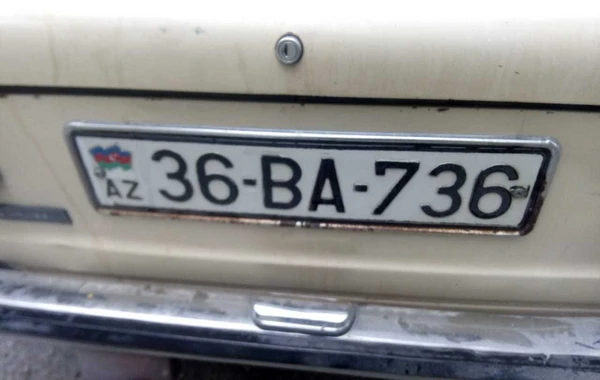 Oğuzda avtomobil ağaca çırpıldı, xəsarət alanlar var - FOTO