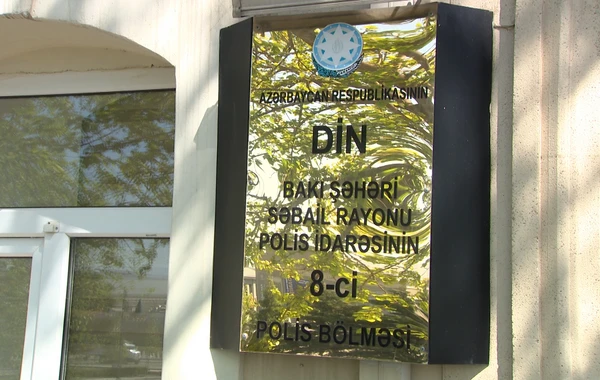 Bakıda karantin qaydalarını pozan bərbər salonu aşkarlandı - VİDEO