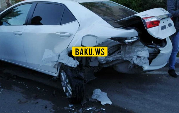 Bakıda ağır qəza: 4 avtomobil yararsız hala düşdü - VİDEO