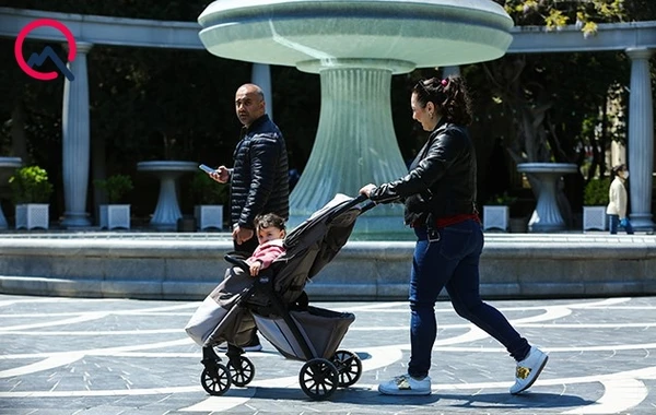Karantin yumşalandan sonra “Tarqovıy” - FOTO