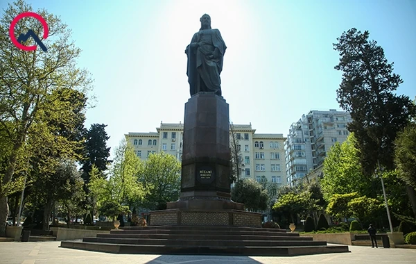 Mərkəzdə sıxlıq olsa da, parklar boşdur - FOTO