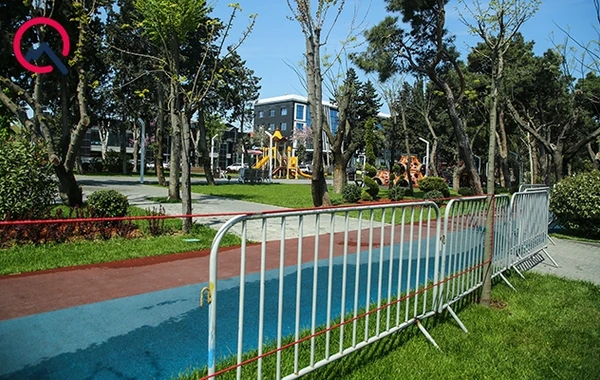 Mərkəzdə sıxlıq olsa da, parklar boşdur - FOTO