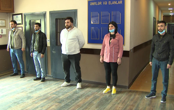 Özünü jurnalist kimi təqdim edən saç salonunun sahibi cərimələnib - VİDEO