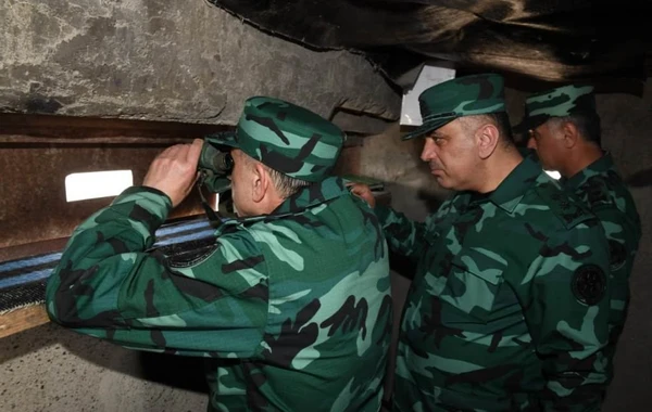Помощник президента и глава ГПС посетили воинские части на границе с Арменией - ФОТО