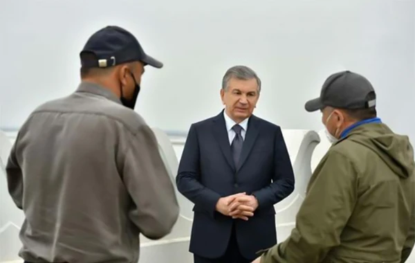 Özbəkistanda su anbarının divarı çökdü, yüzlərlə ev su altında qaldı - FOTO