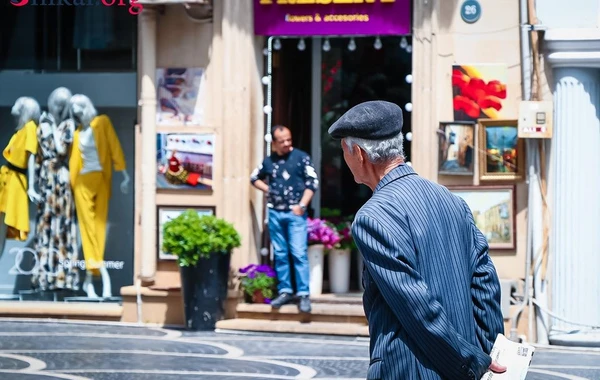 Paytaxt sakinləri karantinə belə əməl edir - FOTO