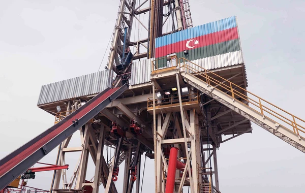 “Ümid” yatağında yeni quyunun qazılmasına başlanılıb - FOTO