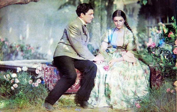 Səhnəmizin Gülnazı vəfat etdi - FOTO