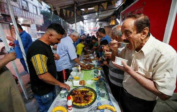 Dünyadan maraqlı Ramazan görüntüləri - FOTO
