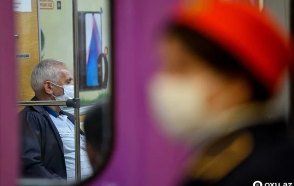 Бакинское метро возобновило работу спустя 38 дней - ФОТОРЕПОРТАЖ