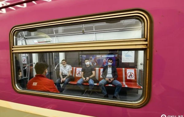 Бакинское метро возобновило работу спустя 38 дней - ФОТОРЕПОРТАЖ