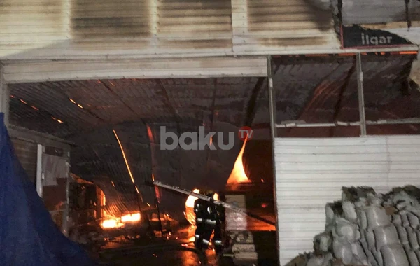 "EuroHome"dakı yanğın söndürüldü - VİDEO/FOTO (YENİLƏNİB)