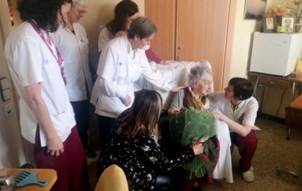 Koronavirusa qalib gələn ən yaşlı insan - FOTO