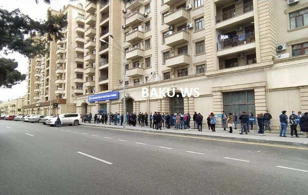BAKU.WS qayda pozuntusundan yazdı, polis hərəkətə keçdi - FOTO