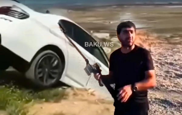 “Kürd Elnur”un qəsdən dərədən atdığı avtomobilin son görüntüləri - VİDEO