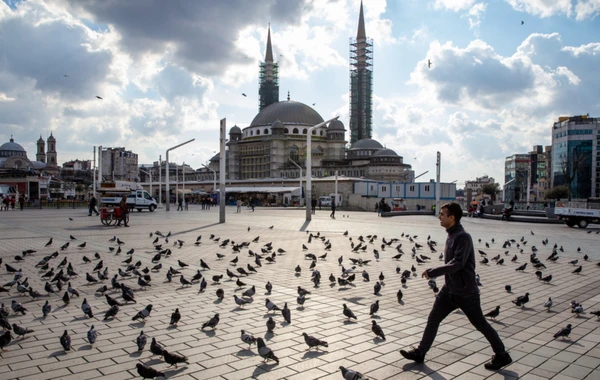 Türkiyədə yenidən dörd günlük komendant saatı tətbiq ediləcək