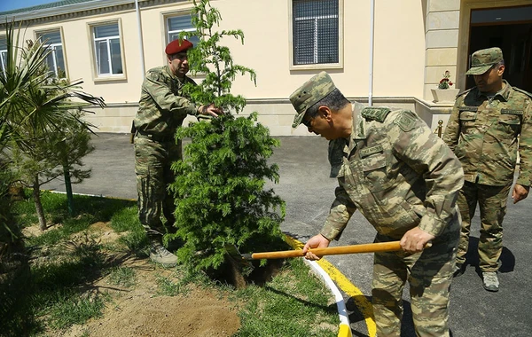 Cəbhə zonasında yeni hərbi hissələr açıldı - VİDEO