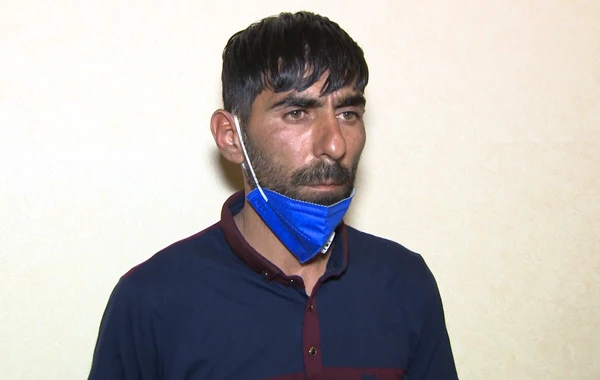 Bakıda iki kişi qadının çantasını əlindən aldılar - FOTO