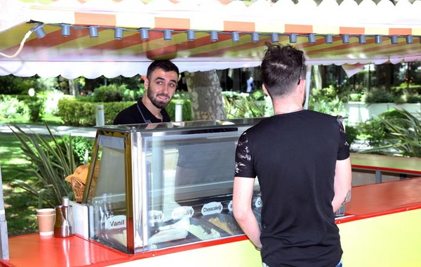 Qaydaları pozan obyektlərin adları açıqlanıb - FOTO