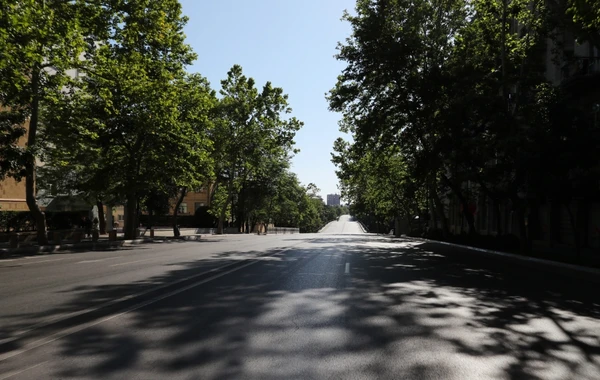 Sükuta qərq olan Bakıdan FOTOREPORTAJ