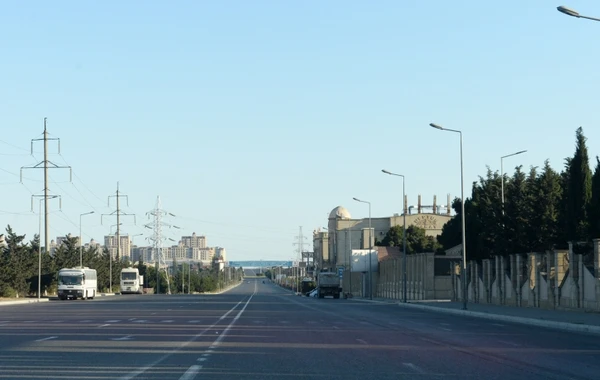 Sükuta qərq olan Bakıdan FOTOREPORTAJ