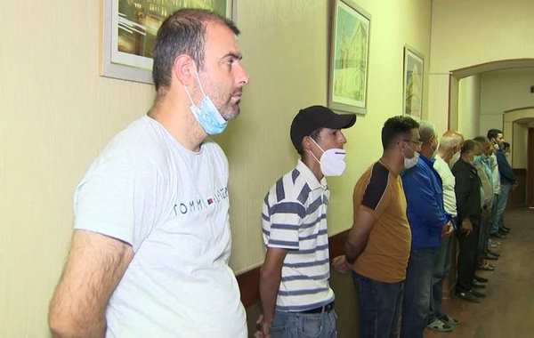 Bakıda domino oynayan 11 nəfər saxlanıldı - VİDEO