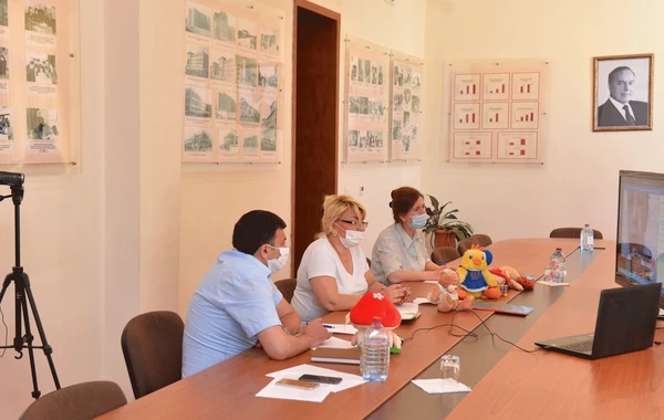 Rus bölməsi üzrə I sinfə qəbul üçün onlayn müsahibələrə start verilib - FOTO