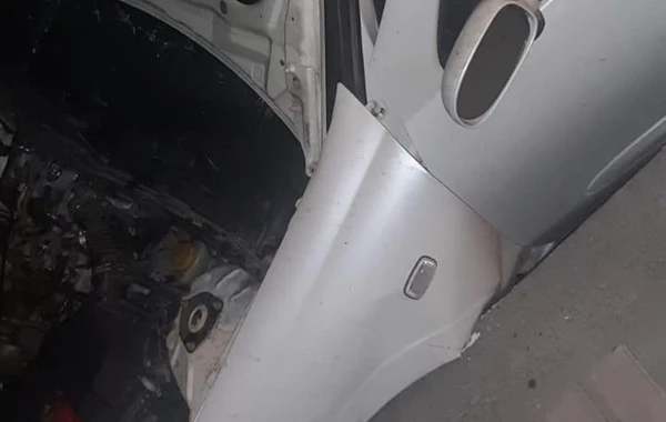 Bakıda avtomobil tunelin divarına çırpılıb, xəsarət alan var - FOTO