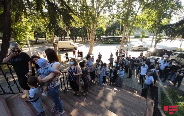 Azərbaycanın 178 vətəndaşının Gürcüstandan təxliyəsinə başlanıldı - FOTO