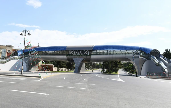 Ильхам Алиев на открытии наземного перехода в Баку - ФОТО