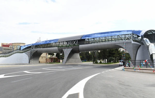 Ильхам Алиев на открытии наземного перехода в Баку - ФОТО
