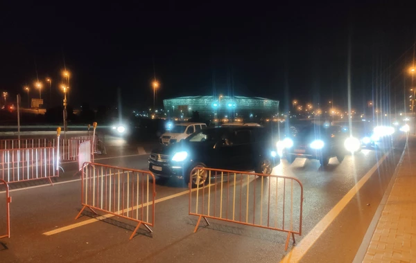 На постах полиции в Баку ведутся строгие проверки - ФОТО
