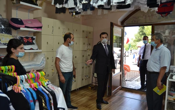 İsmayıllının dövlət strukturlarının rəhbərləri küçələrdə reyd keçirib - FOTO