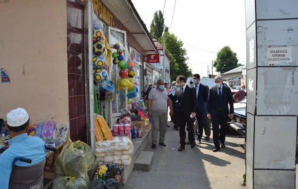 İsmayıllının dövlət strukturlarının rəhbərləri küçələrdə reyd keçirib - FOTO