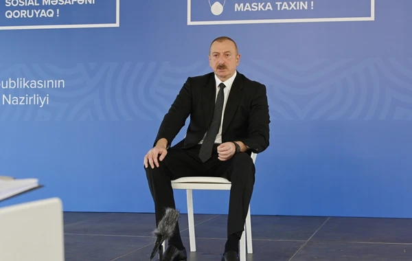 Президент и первая леди на открытии госпиталя модульного типа в Баку - ВИДЕО
