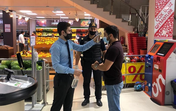 Bakı polisi reyd keçirir - FOTO