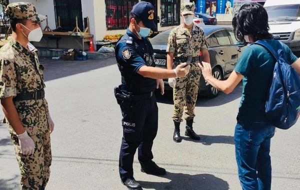 Bakı polisi karantin qaydalarını pozan şəxsləri cərimələdi - FOTO