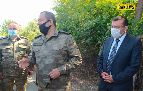 Adil Əliyev: "Bu camaatın qəhrəmanlığına qibtə edirəm" - FOTO