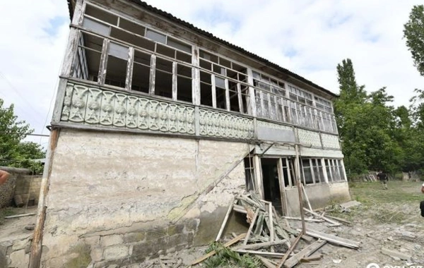 Ermənilər Dondar Quşçuda evə mərmi atdılar - FOTOREPORTAJ