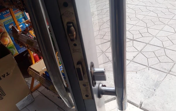 Tovuz sakininin mağazasını yardılar - FOTO