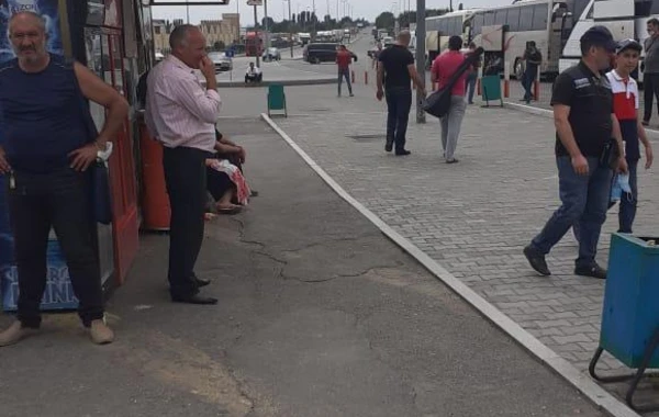 Gürcüstan azərbaycanlı vətəndaşlarını ölkəyə buraxmır - FOTO