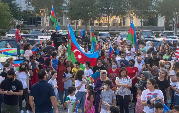 Texasda orduya dəstək aksiyası keçirilib - VİDEO