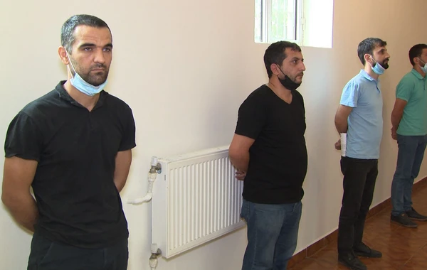Milli Məclisə qanunsuz girməyə görə daha bir qrup şəxs həbs edildi - VİDEO