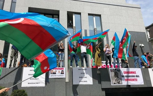 В Брюсселе задержаны 17 армян, напавших на азербайджанцев